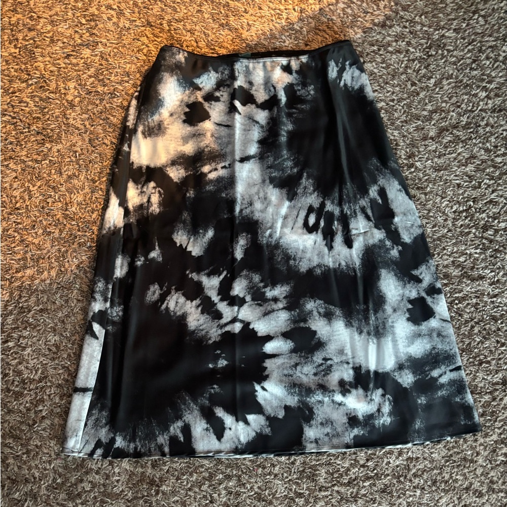 Black and White Tie Dye Midi Skirt